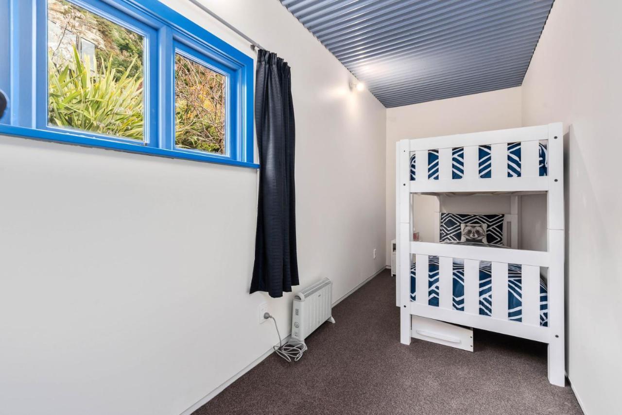 Sunny Lakeview Villa Queenstown Exterior foto